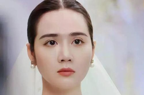 Người khiến Huyền Lizzie lu mờ