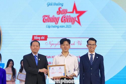 Sinh viên Đại học Vinh viết tiếp trang vàng truyền thống học sinh, sinh viên Việt Nam