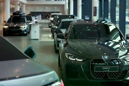 BMW giảm giá mạnh tại Trung Quốc