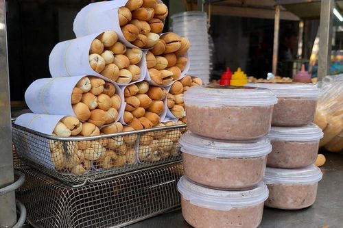 Tránh nhầm lẫn pate Cột Đèn truyền thống với sản phẩm đóng hộp