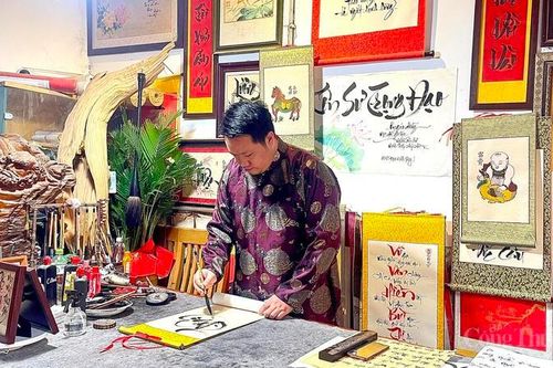 Thư pháp Việt lan tỏa sức sống mãnh liệt giữa dòng chảy hiện đại