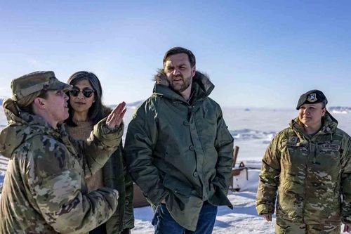 Tin thế giới tối 12-1: Pháp khẳng định Greenland là lãnh thổ châu Âu