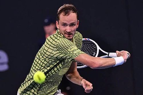 Medvedev vô địch Brisbane International giải cơn khát danh hiệu