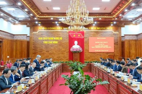 Thường trực Tỉnh ủy Lâm Đồng làm việc với Tập đoàn Công nghiệp Than - Khoáng sản Việt Nam