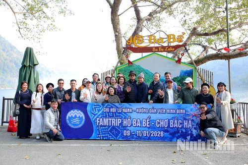 Chi hội Lữ hành và Hướng dẫn viên Ninh Bình tổ chức chuyến Famtrip tại hồ Ba Bể (Thái Nguyên) và Bắc Hà (Lào Cai)