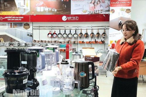 Tập trung tháo gỡ khó khăn, thúc đẩy tăng trưởng kinh tế tư nhân