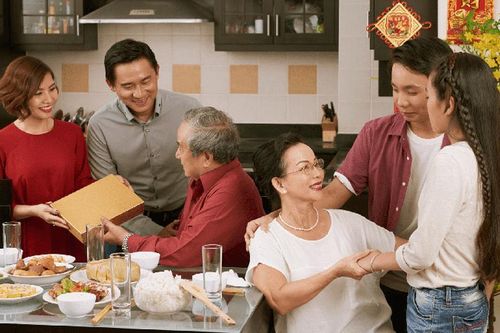 Cách chọn quà Tết vừa túi tiền, trọn vẹn ngày xuân
