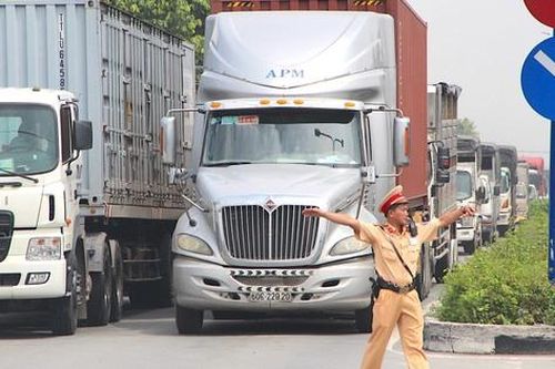 Triển khai quy định mới về thu phí sử dụng đường bộ
