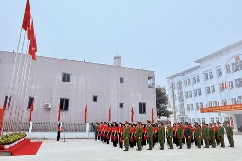 Phường Nùng Trí Cao tổ chức sinh hoạt dưới cờ kỷ niệm 85 năm Ngày Bác Hồ về nước