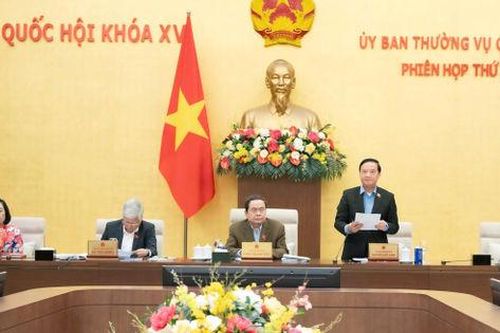 Thông qua Nghị quyết về số lượng, cơ cấu, tỷ lệ các ngạch kiểm sát viên
