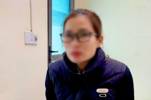 Lộ đường dây tổ chức 'vui vẻ' tại nhà riêng của Phạm Thị Hồng Nhung: 4 cặp nam nữ sa lưới công an