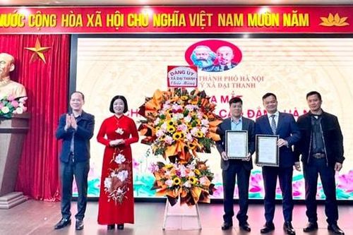 Đảng ủy xã Đại Thanh ra mắt Chi bộ Trường Cao đẳng Hà Nội