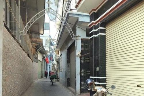 Người dân xã Tây Phương chung sức mở đường