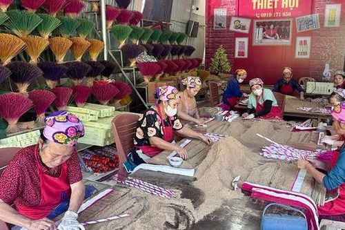 Thủ phủ hương trầm Nghệ An tất bật vào vụ Tết
