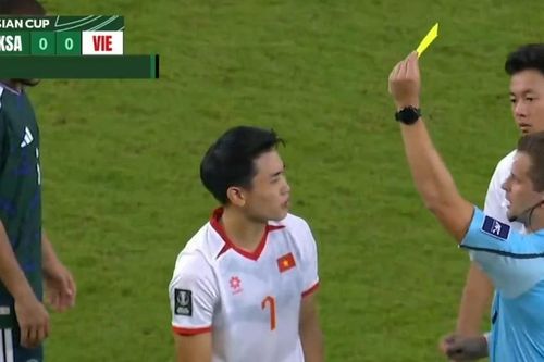 Những cầu thủ U23 Việt Nam đã nhận thẻ vàng, cần cẩn trọng trước nguy cơ treo giò