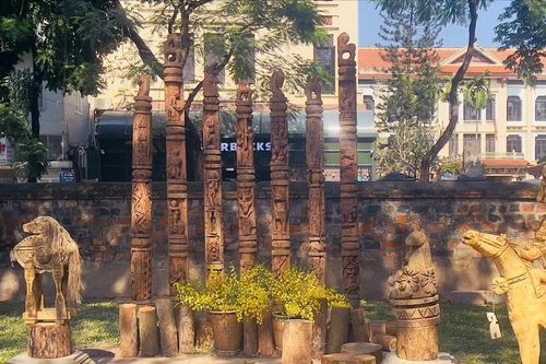 Câu chuyện văn hóa Tây Nguyên giữa lòng Hà Nội qua trưng bày 'Ngựa về phố'