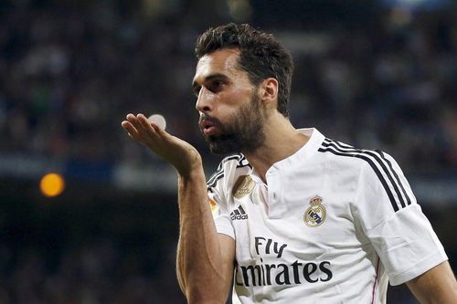 Vì sao Real Madrid chọn Arbeloa, không phải Raul?