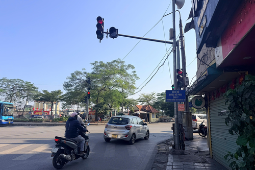 Cần linh hoạt cho phép rẽ phải khi có đèn đỏ