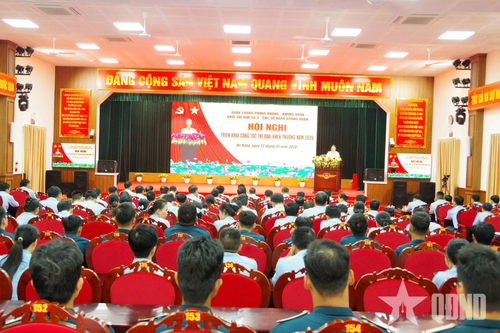 Các sư đoàn Không quân tập trung nâng cao chất lượng công tác huấn luyện, sẵn sàng chiến đấu