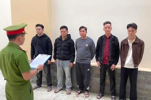 Bắt nhóm vay lãi nặng, thu lợi hơn 1,3 tỷ đồng