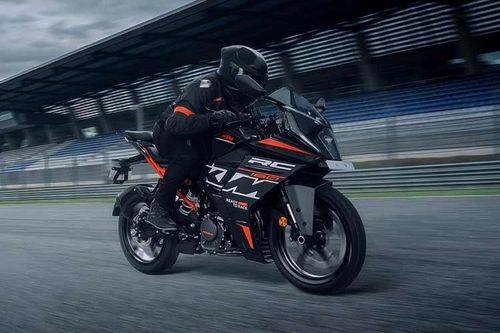 KTM RC 160 2026 hơn 53 triệu đồng, có gì để 'đấu' Yamaha R15?