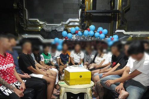 Đột kích quán Beer Club 139, phát hiện 54 người dương tính ma túy