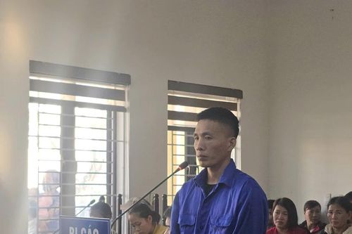 Cha dượng dùng búa hành hung con riêng của vợ lĩnh án tù