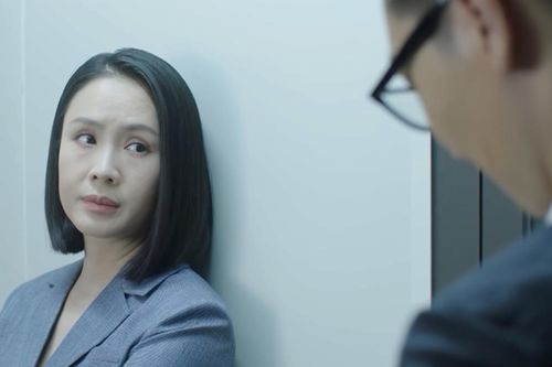 'Lằn ranh' tập 51: Triển bị cả Viện phó Viện Kiểm sát lẫn phó bí thư nghi ngờ