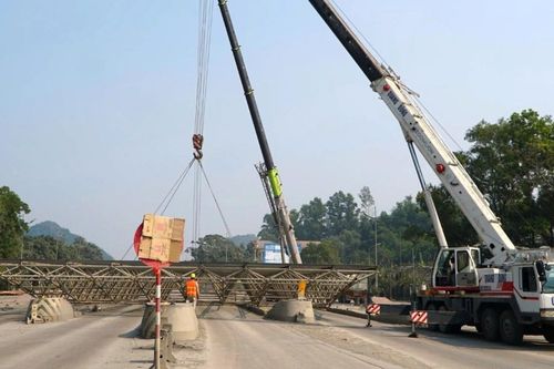 Thanh Hóa tháo dỡ trạm thu phí ngừng hoạt động suốt 9 năm