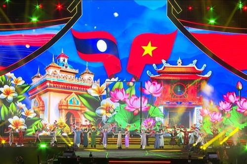 Quan hệ Lào - Việt Nam tiếp tục được củng cố toàn diện và gắn kết chiến lược