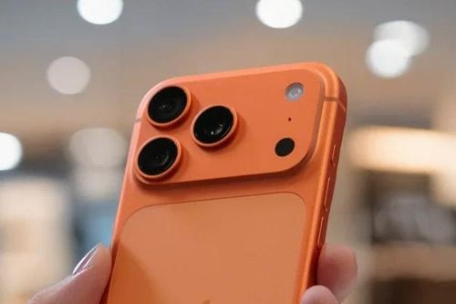 Giải mã chấm đen bí ẩn trên cụm camera iPhone Pro