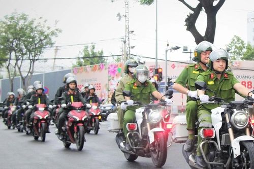 Hàng trăm xe máy vi phạm chưa có người nhận, CSGT Đà Nẵng ra thông báo