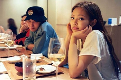 Động thái khó hiểu của G-Dragon dành cho Jennie