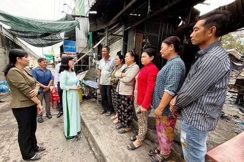 Ủy ban MTTQ Việt Nam tỉnh An Giang hỗ trợ 7 gia đình bị thiệt hại do hỏa hoạn ở xã Cô Tô