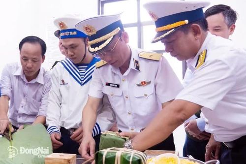 Tết đến sớm trên đảo Nam Du