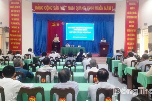 Đồng chí Trần Thanh Nguyên tiếp xúc cử tri tại xã Mỹ Lợi