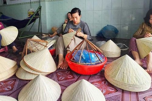 Tiếp thêm sức sống cho làng nghề nón lá Gò Găng