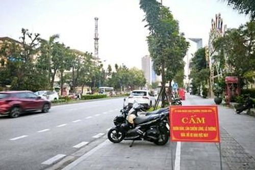 Phường Thuận Hóa cấm đậu đỗ xe, buôn bán trên vỉa hè tại nhiều tuyến đường trung tâm