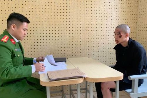 Khởi tố, tạm giam đối tượng 'thông chốt' lao xe vào CSGT