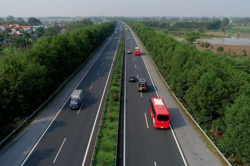 Yêu cầu khắc phục hư hỏng trên cao tốc trọng điểm