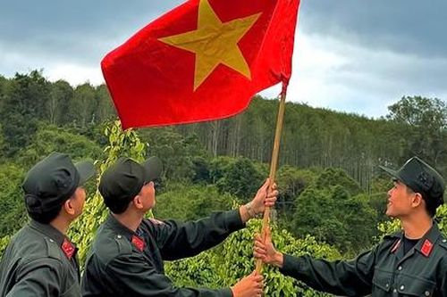 Cảnh sát cơ động Công an TPHCM lan tỏa nghĩa tình tại chương trình 'Xuân biên giới' 2026