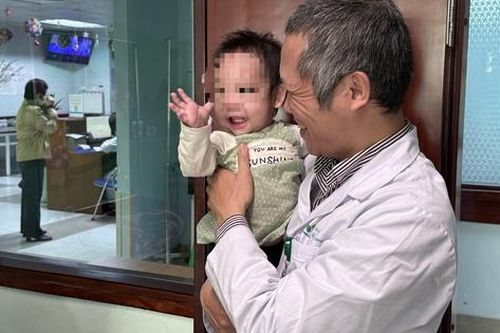 Bác sĩ Bệnh viện Nhi Trung ương 'hồi sinh' thành công ca bệnh dị dạng bạch mạch hiếm gặp trong y văn
