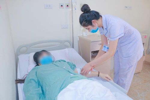Cảnh giác với quảng cáo thẩm mỹ, hút mỡ 'không đau', chi phí rẻ