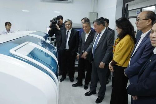 Mô hình mới, bác sĩ bệnh viện trung ương làm việc tại trạm y tế phường