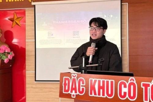 Từ chủ trương của tỉnh Quảng Ninh, Cô Tô phát huy hiệu quả lực lượng sinh viên trong tuyên truyền 'Bình dân học vụ số'