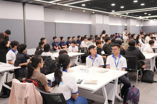 Trí tuệ nhân tạo trở thành 'gia sư 24/7': Học thông minh hay lệ thuộc?