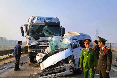 Xác định nguyên nhân vụ tai nạn khiến 10 người thương vong