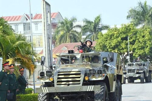 Thượng tướng Lê Quang Minh kiểm tra công tác bảo vệ Đại hội Đảng