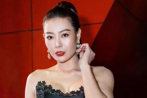 Thanh Hương: 'Phim trăm tỷ đồng, tôi cũng không được chia chác đồng nào'