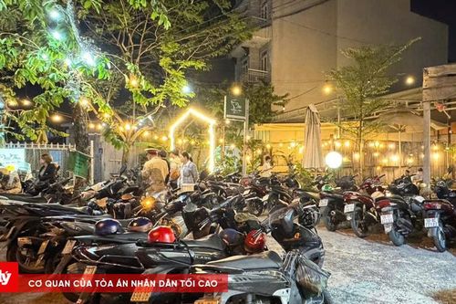 TP.HCM: Hàng chục trường hợp đậu xe trên vỉa hè bị xử phạt trong đêm